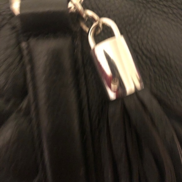 Calvin Klein quilted black leather barrel bag - Picture 7 of 12